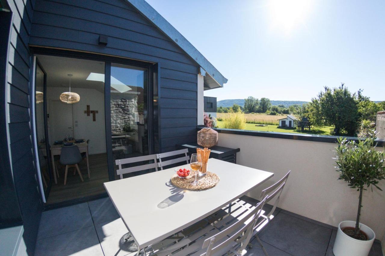 Apartment Appart-hotel N 3 Avec Terrasse, Piscine, Petit-dejeuner Et Parking Prive